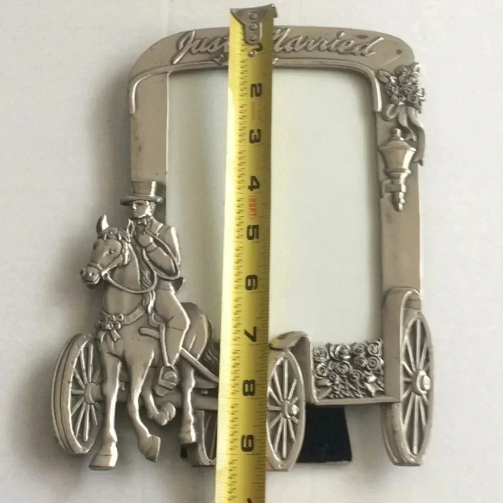 4x6 Just Married Picture Frame with Horse & Buggy